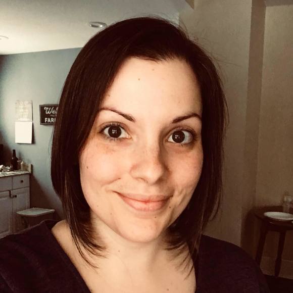 Hi Iโm Melinda! ๐ - Picture 2 of 9